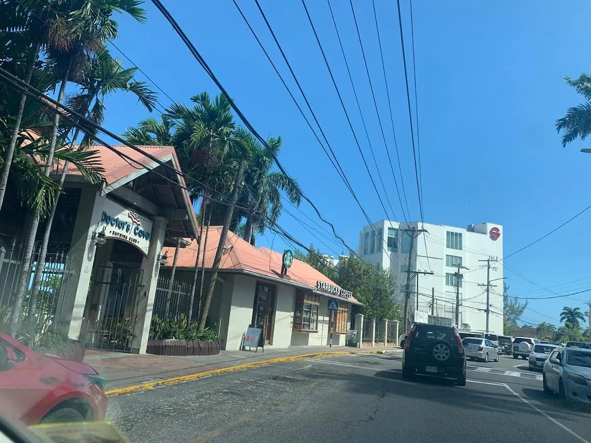 Sapphire Villa At Chatham Palms Montego Bay 0*,